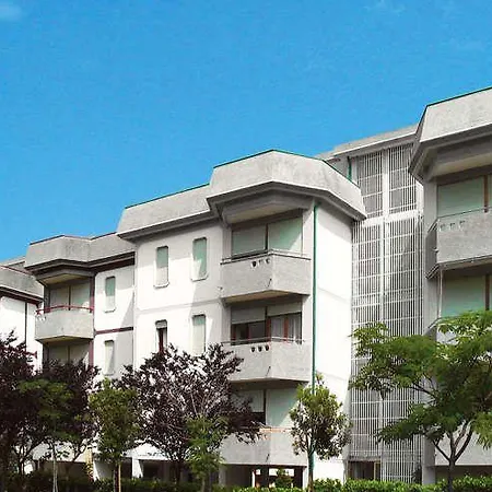 Nettuno Pineda Apartman *
